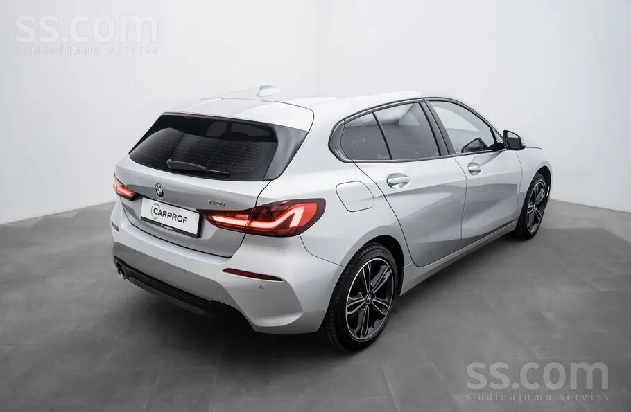 BMW 118 I 2020 photo 3