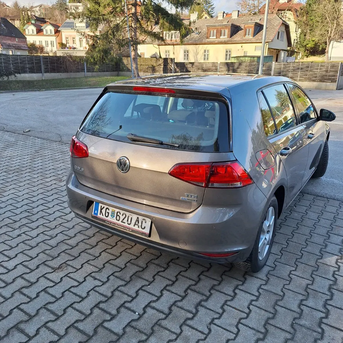 Volkswagen Golf 2013 photo 2