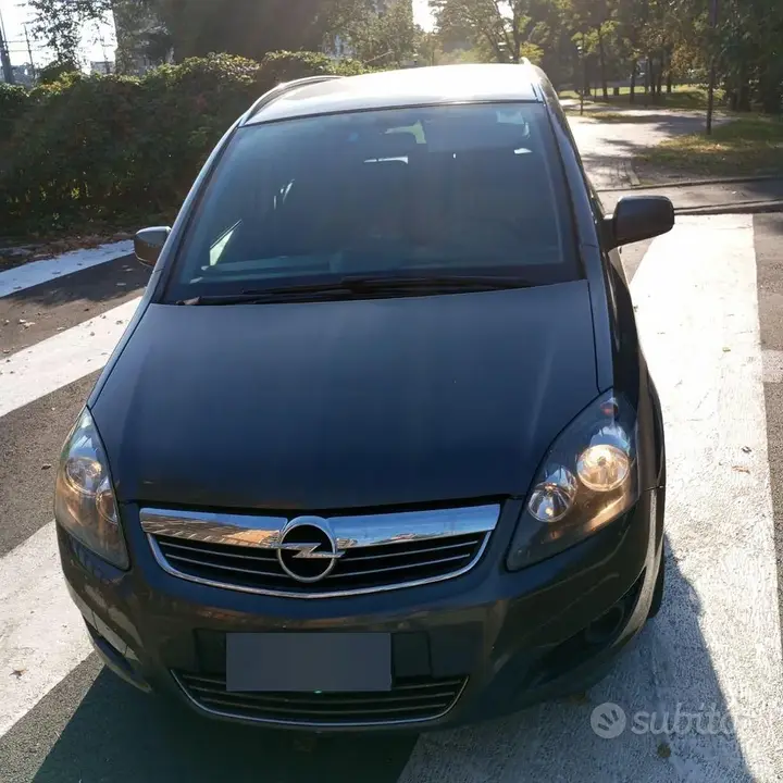 Opel Zafira 2012 photo 3