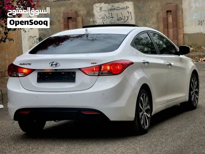 Hyundai Elantra 2014 photo 3