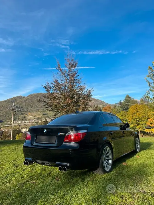BMW 5 Series 2005 photo 4