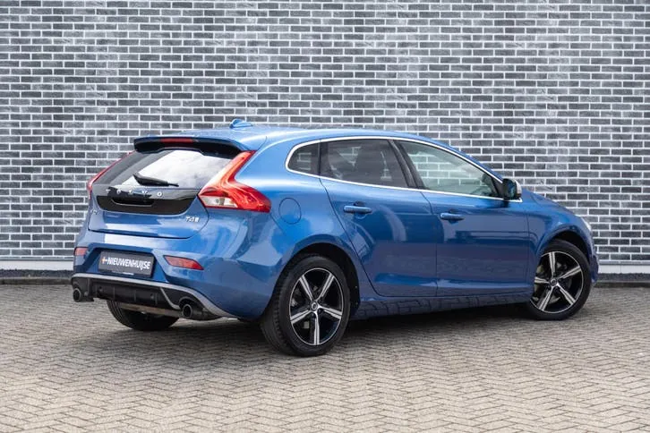 Volvo V40 2018 photo 3