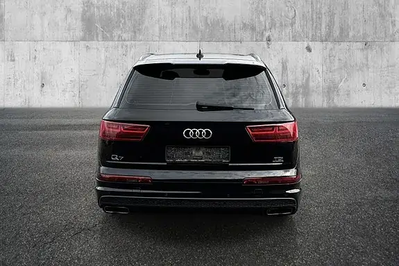 Audi Q7 2017 photo 4