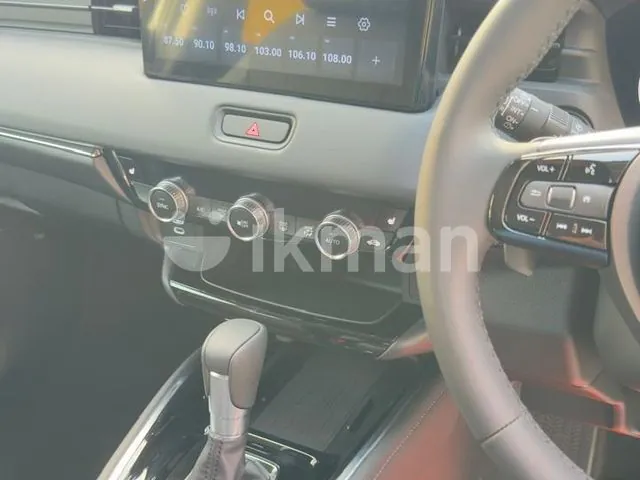 Honda Vezel 2025 photo 5