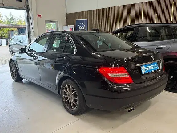 Mercedes-Benz C220 2013 photo 4