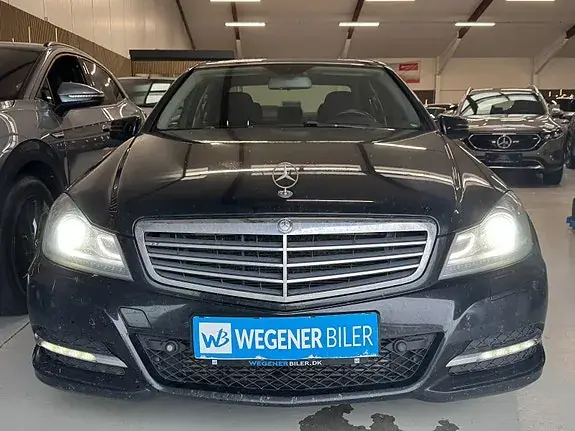 Mercedes-Benz C220 2013 photo 2