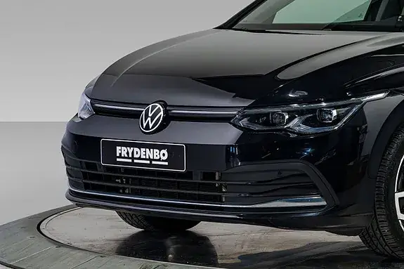 Volkswagen Golf Viii 2021 photo 2