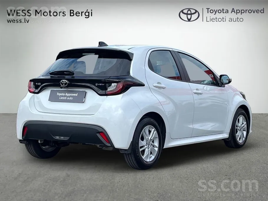 Toyota Yaris 2025 photo 2