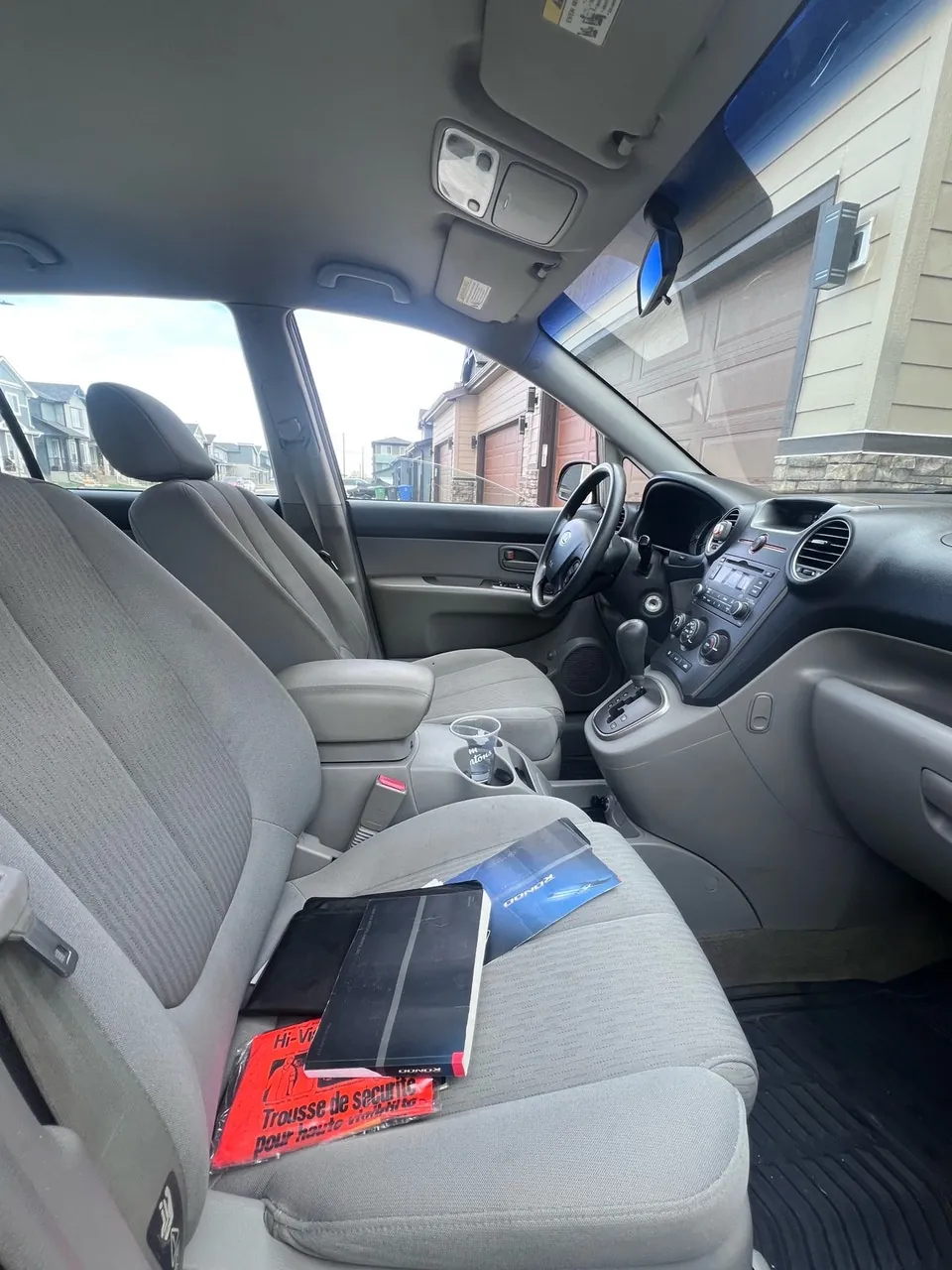 Kia Rondo 2007 photo 4