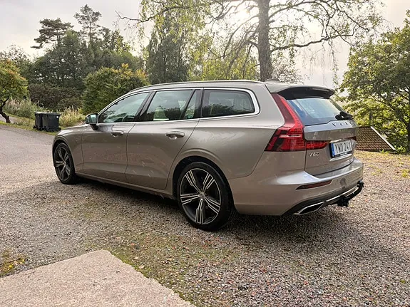 Volvo V60 2019 photo 3
