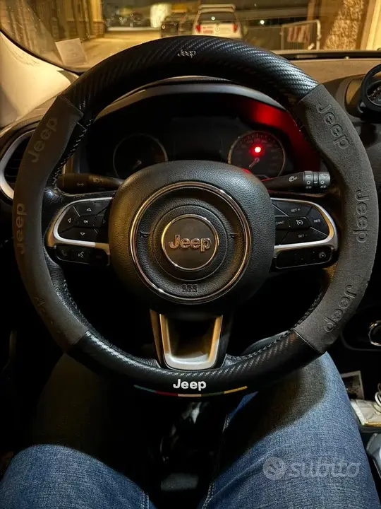 Jeep Renegade 2015 photo 4