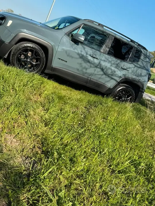 Jeep Renegade 2015 photo 3