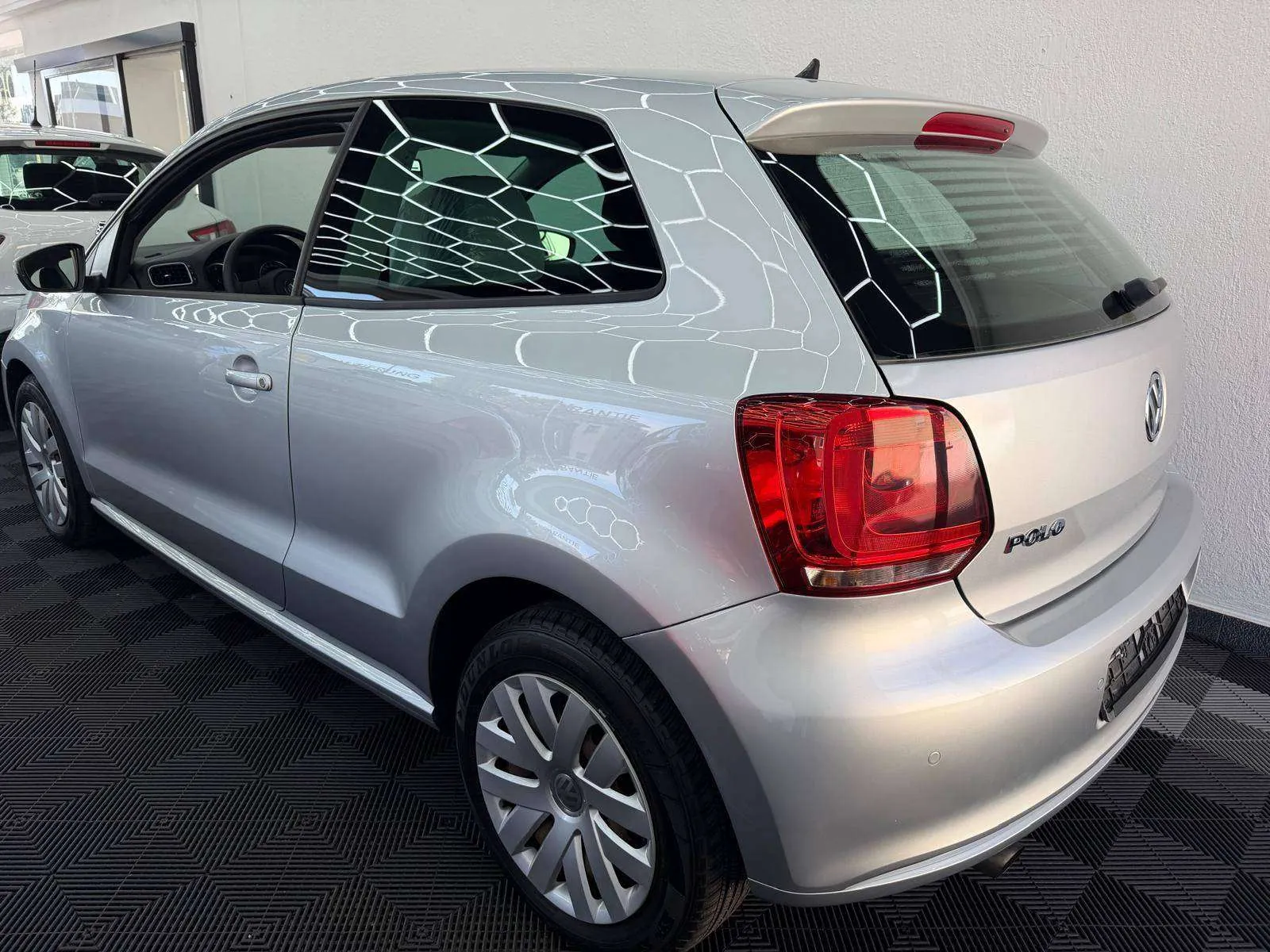 Volkswagen Polo 2011 photo 3