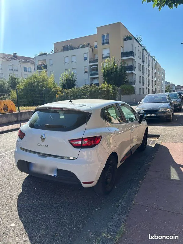 Renault Clio 2018 photo 2