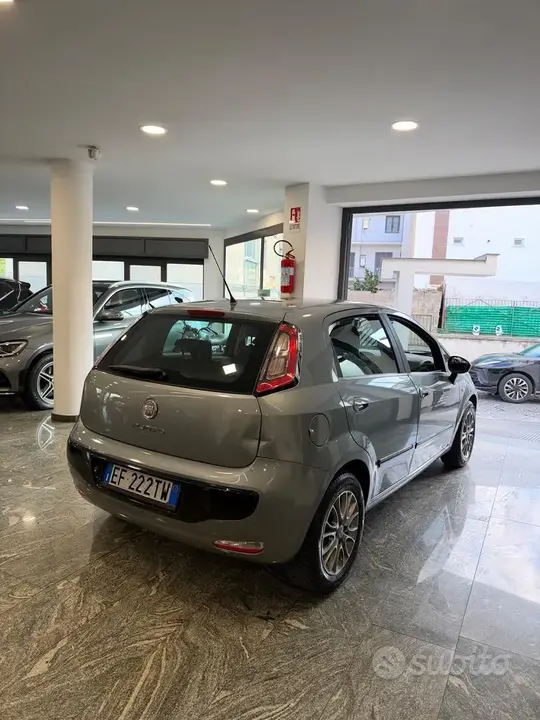 Fiat Punto Evo 2010 photo 4