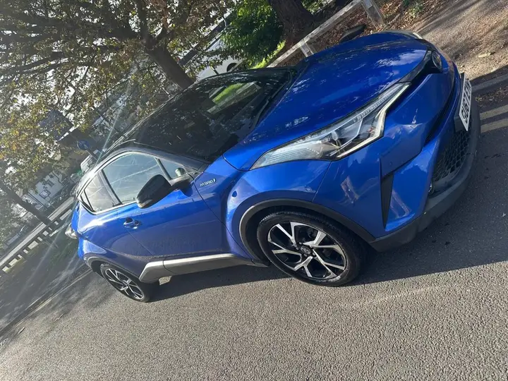 Toyota C-Hr 2017 photo 3