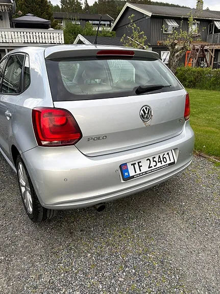 Volkswagen Polo 2010 photo 4