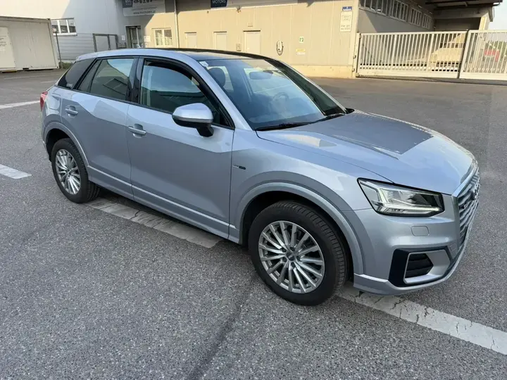 Audi Q2 2017 photo 2
