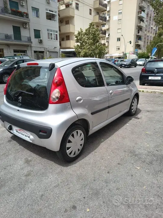 Peugeot 107 2006 photo 5