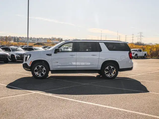 GMC Yukon Xl 2027 photo 5
