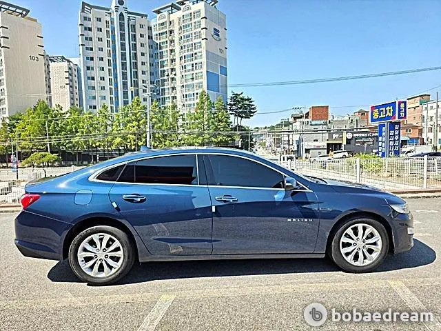 Chevrolet Malibu 2020 photo 2
