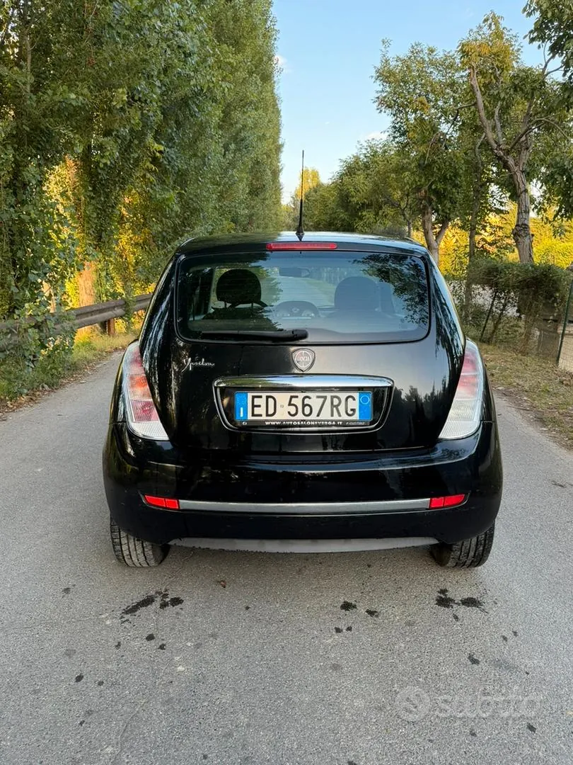 Lancia Ypsilon 2010 photo 5