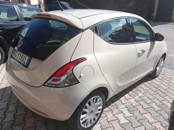 Lancia Ypsilon 2017 photo 4