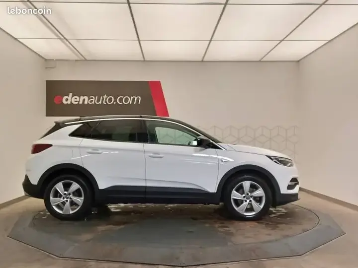Opel Grandland X 2019 photo 3