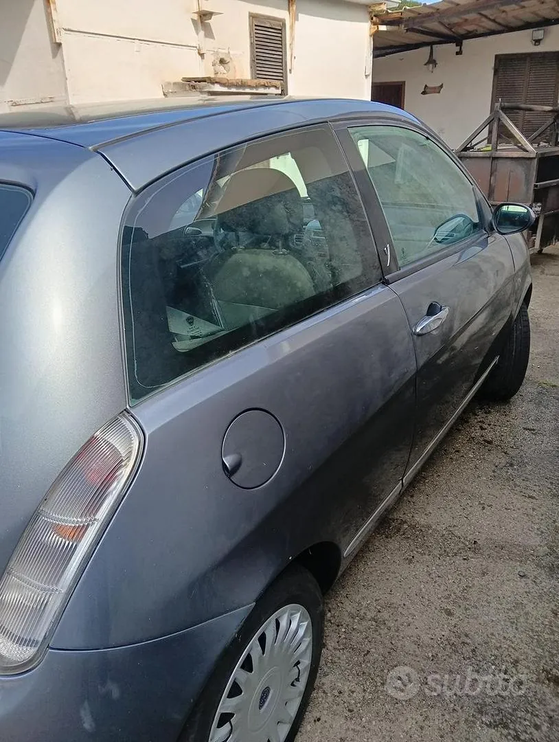 Lancia Ypsilon 2008 photo 2