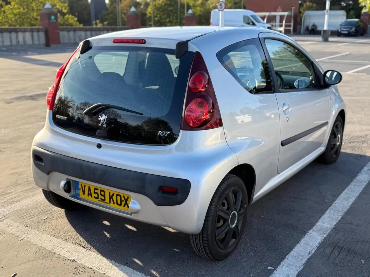 Peugeot 107 2010 photo 4