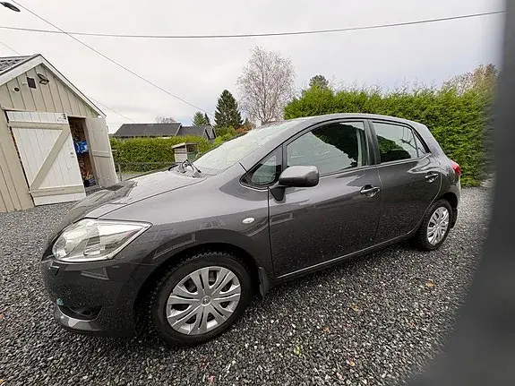 Toyota Auris 2007 photo 3