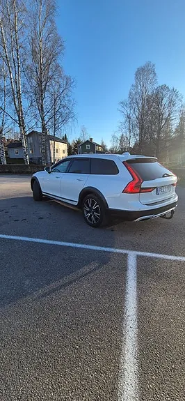 Volvo V90 Cross Country 2017 photo 5