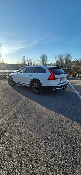 Volvo V90 Cross Country