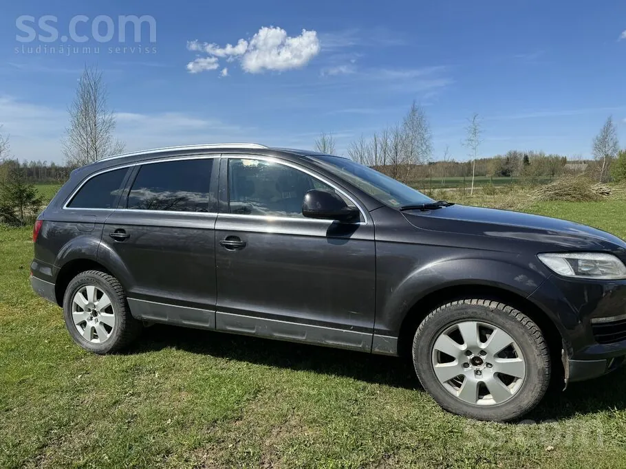 Audi Q7 2007 photo 2