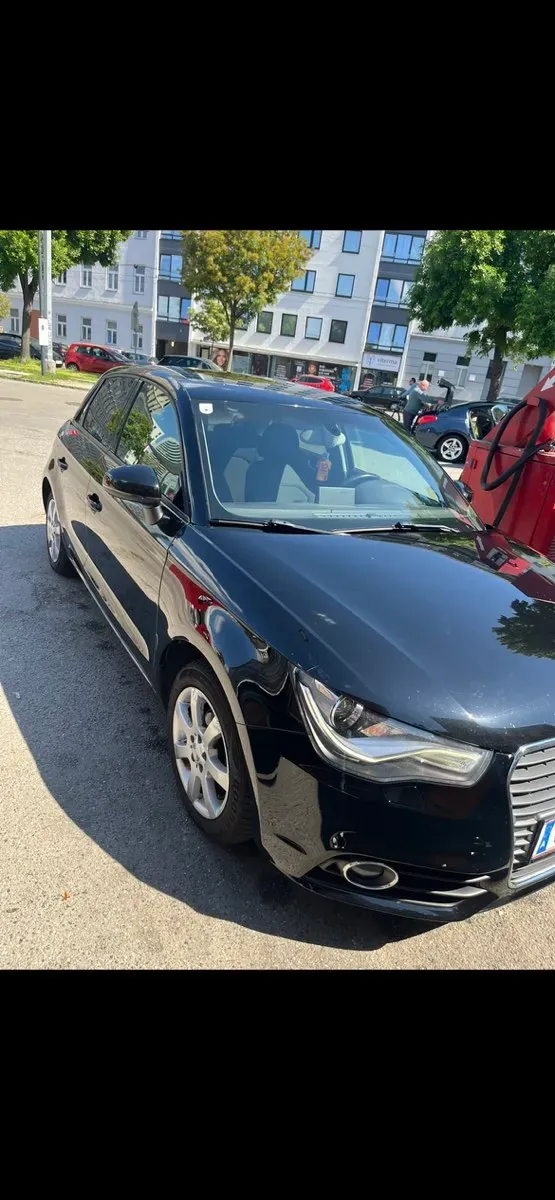 Audi A1 2012 photo 2