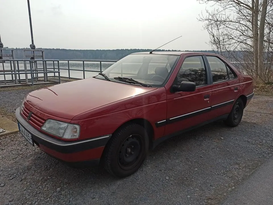 Peugeot 405