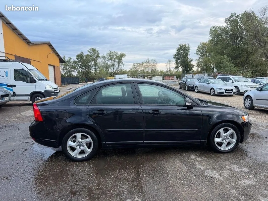 Volvo S40 2011 photo 5