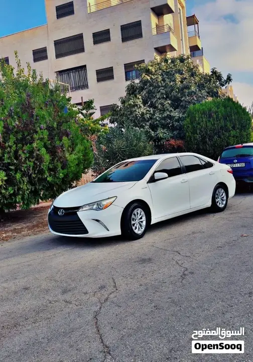 Toyota Camry 2017 photo 2