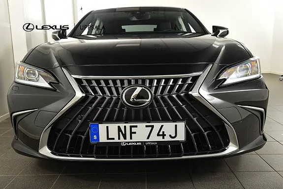 Lexus Es300H 2025 photo 4