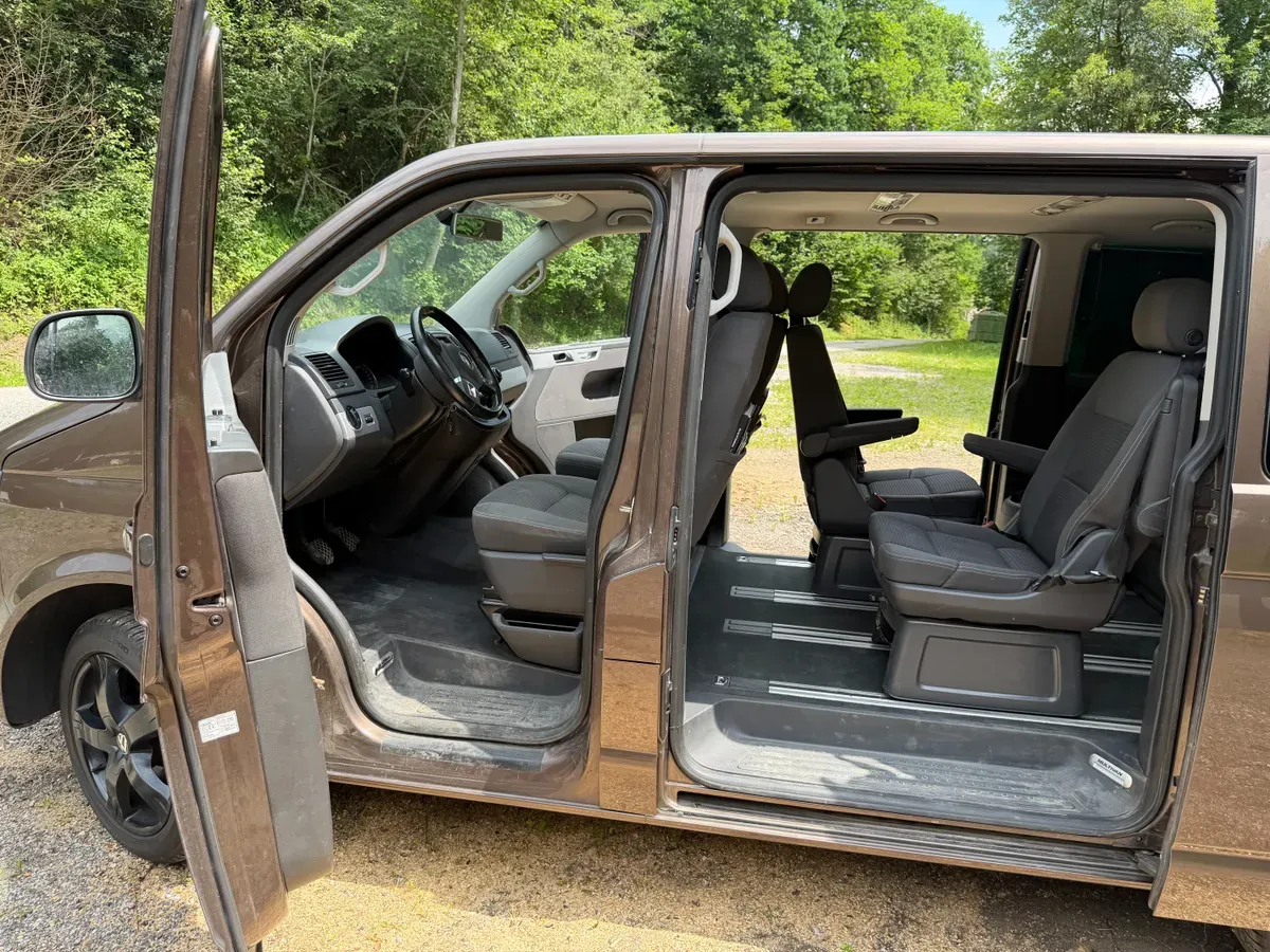 Volkswagen Multivan 2013 photo 3