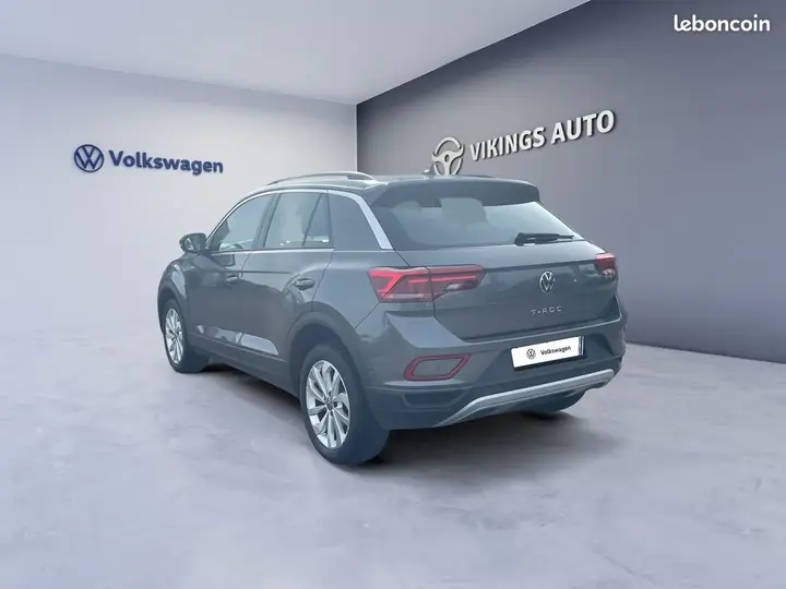Volkswagen T-Roc 2025 photo 3