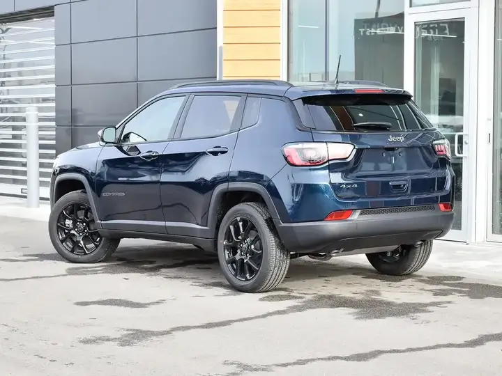 Jeep Compass 2026 photo 4