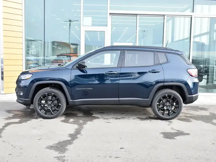 Jeep Compass 2026 photo 3