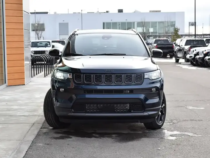 Jeep Compass 2026 photo 2