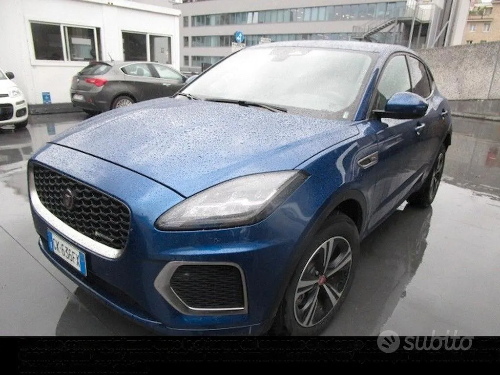 Jaguar E-Pace 2022 photo 2