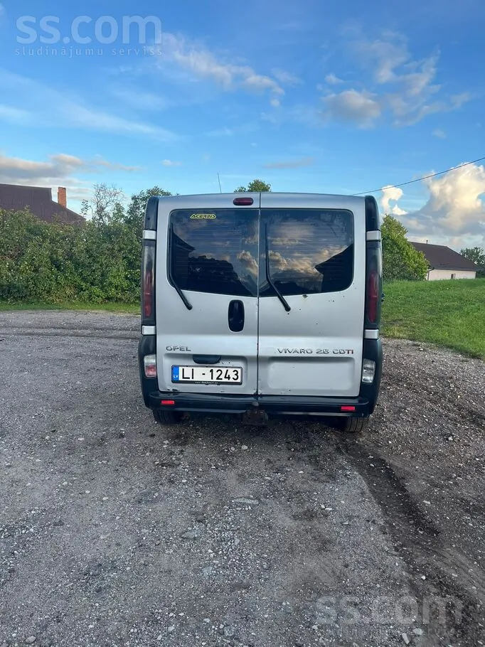 Opel Vivaro 2006 photo 4