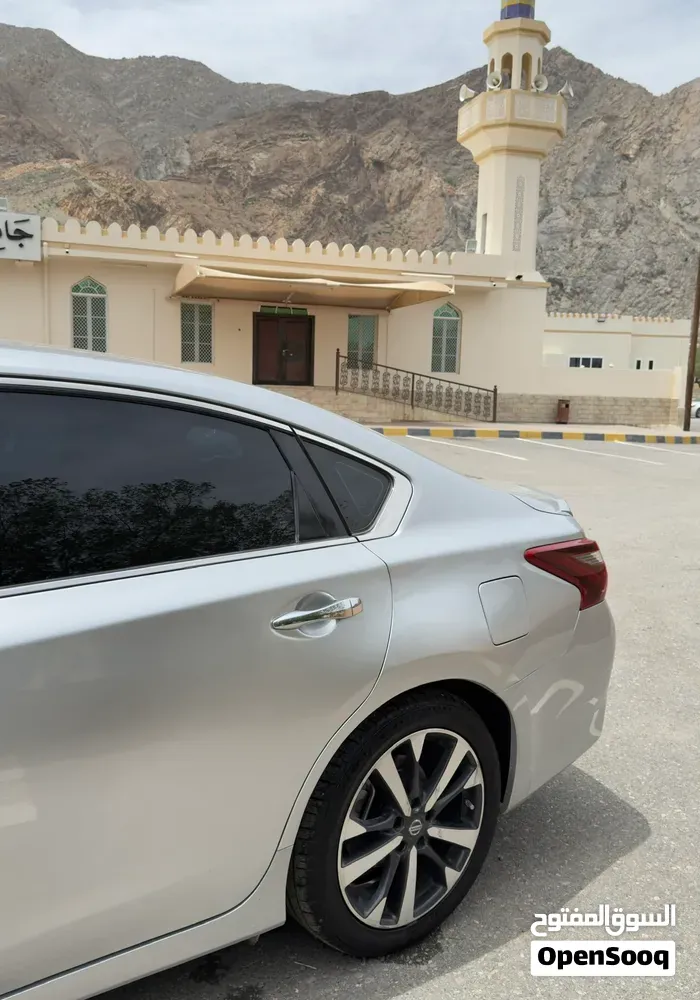 Nissan Altima 2017 photo 4