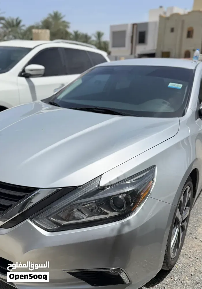 Nissan Altima 2017 photo 2