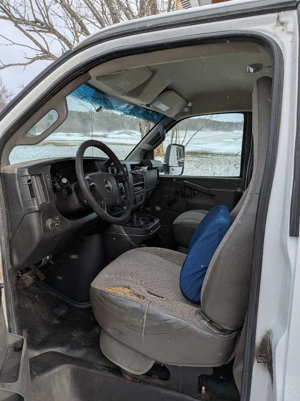 GMC Savana 2016 photo 3