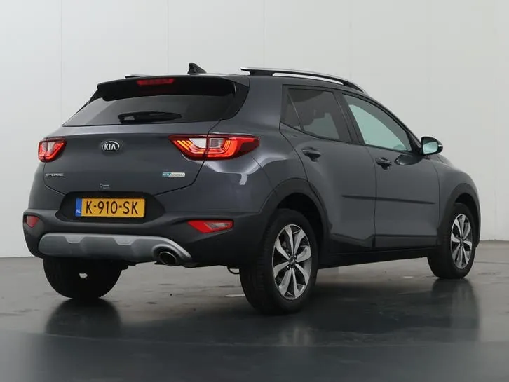 Kia Stonic 2021 photo 2